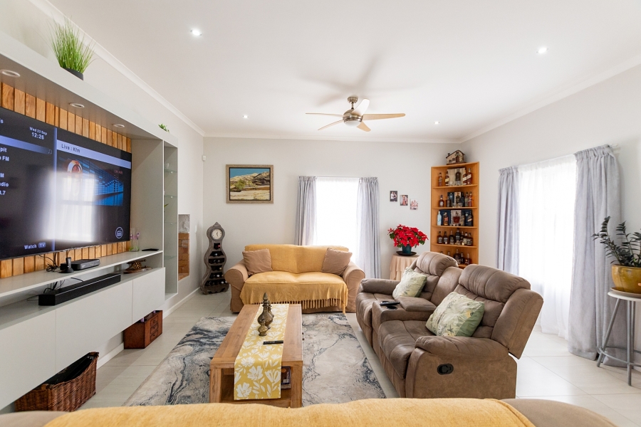 3 Bedroom Property for Sale in Lampiesbaai Western Cape